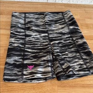 Women's Black and Gray Patterned Shorts